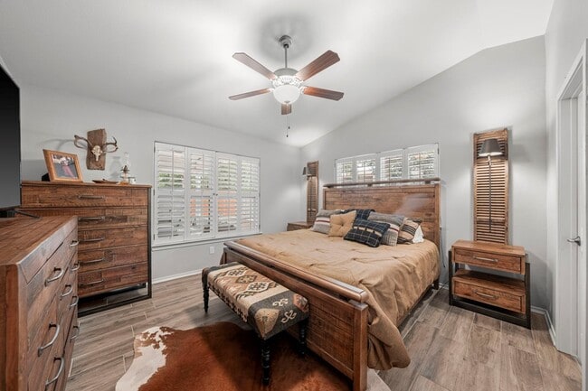 Building Photo - 127 Terrace Ln