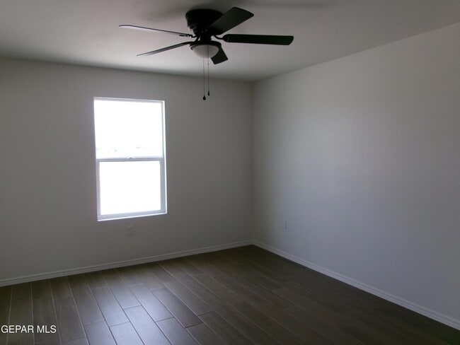 Building Photo - 5960 Mohegan Sun St