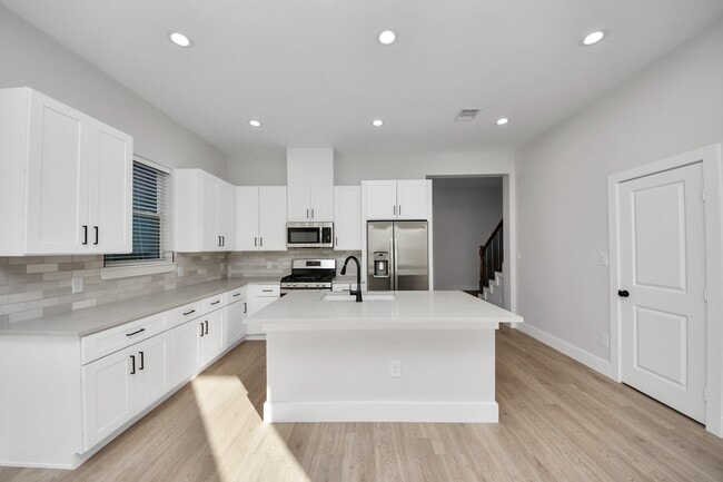 Building Photo - 8306 Comal St