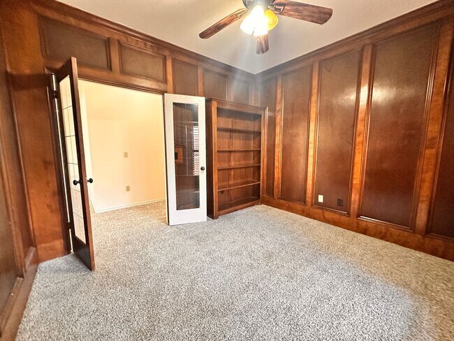Building Photo - Spacious 4 Bed in Deer Creek