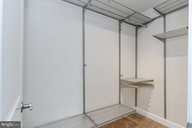 Building Photo - 3697 Ambrose Hills Rd