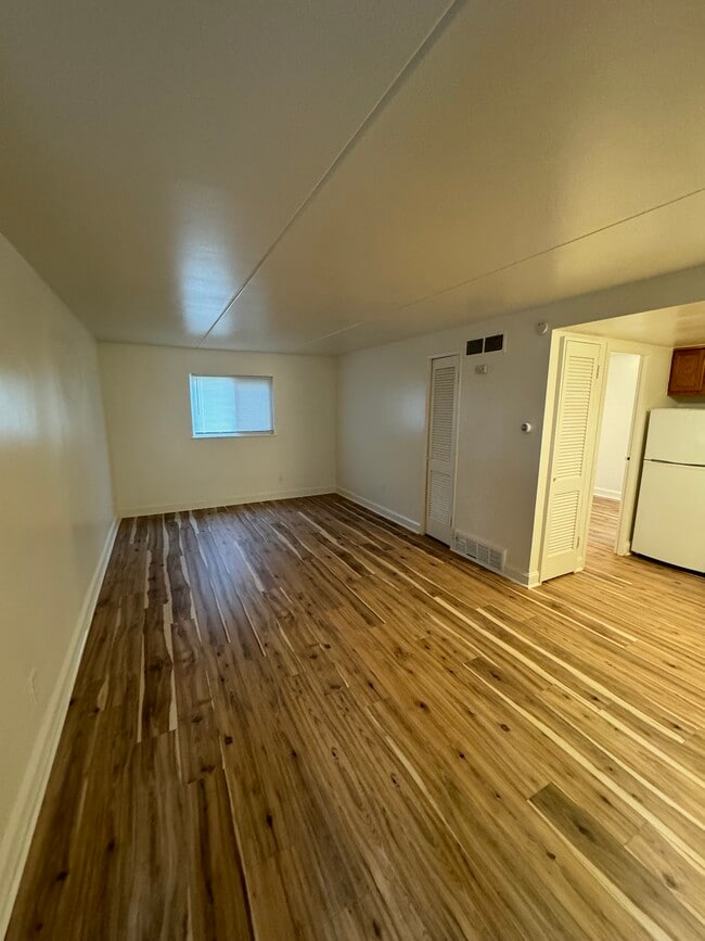 Building Photo - Sullivant Apartments
