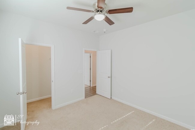 Building Photo - 3320 Candytuft Dr