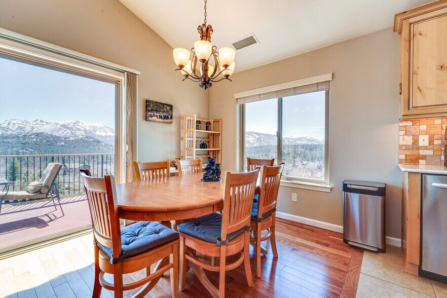 Building Photo - 799 Lookout Point Cir