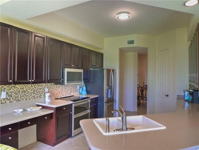 Building Photo - 99 Vivante Blvd