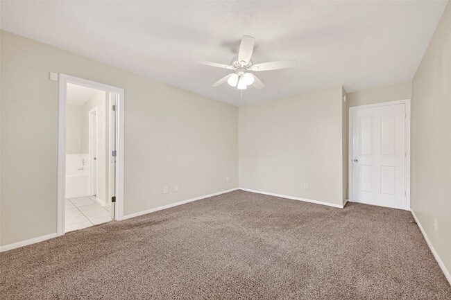 Building Photo - 22938 Sugar Bear Dr