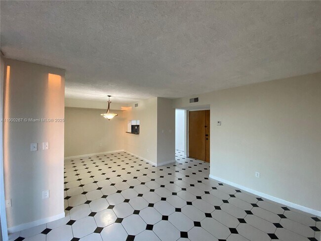 Building Photo - 11800 SW 18th St