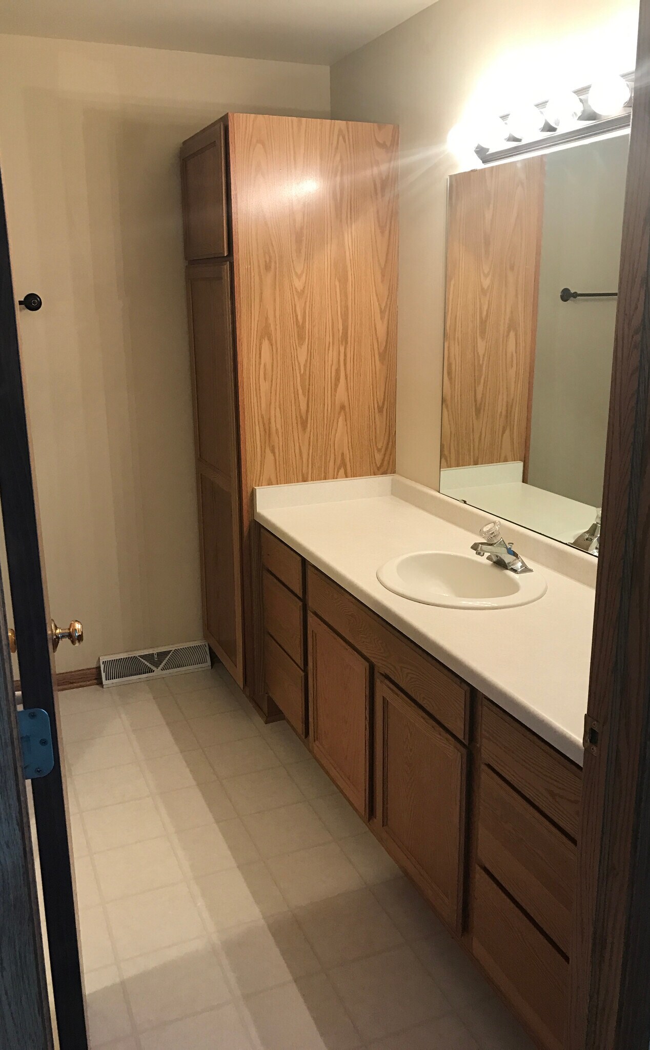Building Photo - 1135 Ellys Way