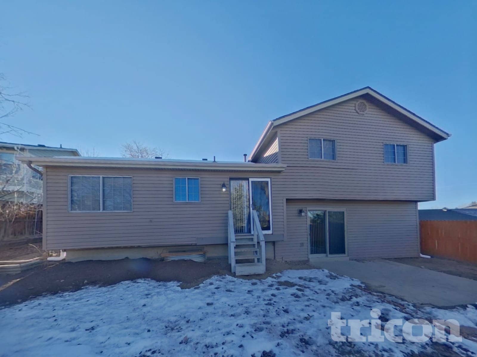 Building Photo - 5528 Old Farm Cir E