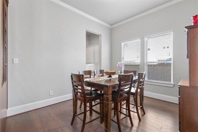 Building Photo - 2311 Pale Star Dr