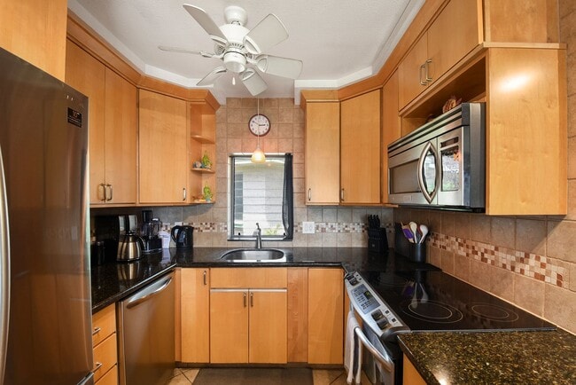 Building Photo - 78-7030 Alii Dr, Apt 312,