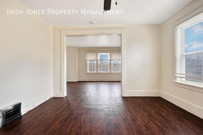 Building Photo - 137 Wilkes Ave