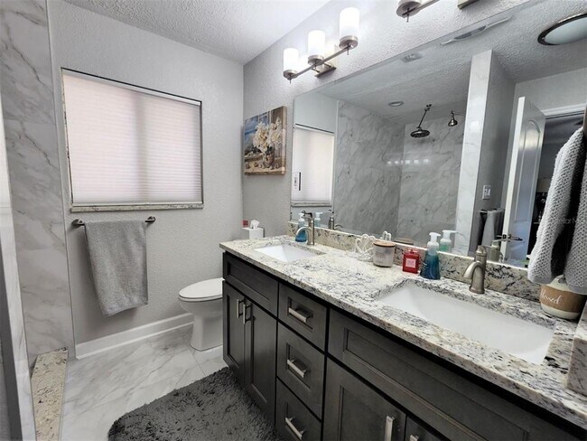 Building Photo - 3104 Clovewood Pl