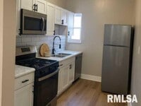 Building Photo - 500 S Douglas Ave