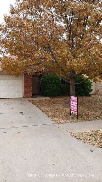 Primary Photo - 6115 8th Dr