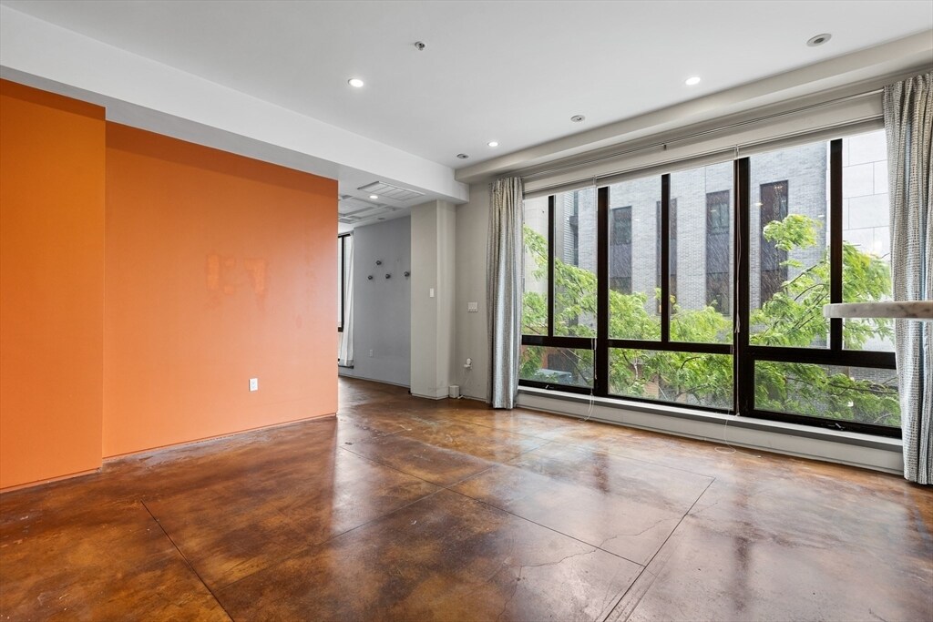 Building Photo - 36 A St