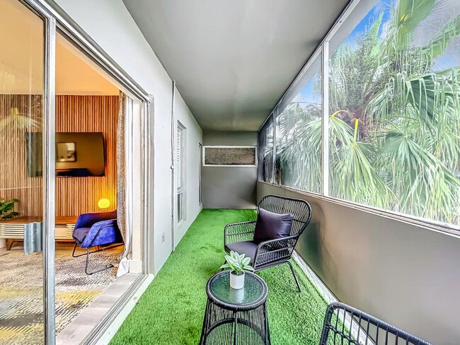 Building Photo - 1401 SE 15th St