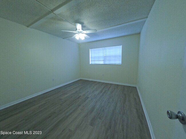 Building Photo - 3135 Shady Dell Ln