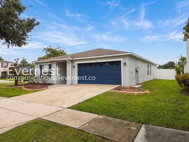 Building Photo - Limited Time Special Offer / 4 Bed/2 Bath Home with Garage / Pet-Friendly / Vouchers Accepted / A...