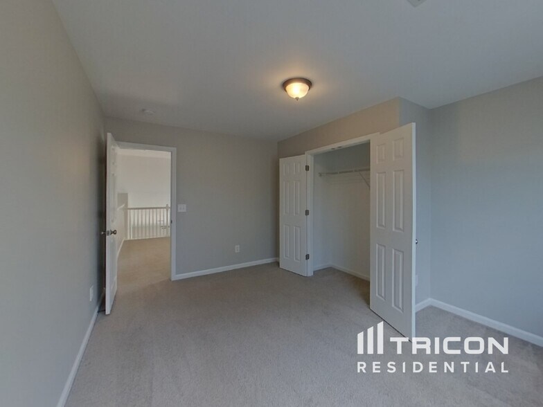 Building Photo - 239 Ridge Terrace Ln