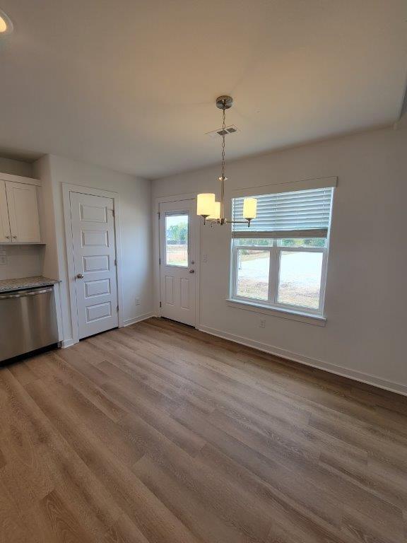Building Photo - 543 N Cresswell Dr
