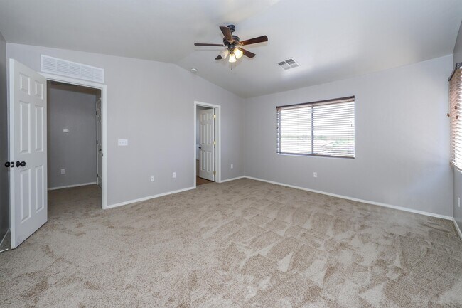 Building Photo - 12665 E Nona Ln