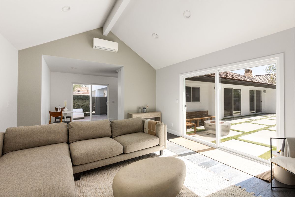 Building Photo - 23296 Park Ensenada