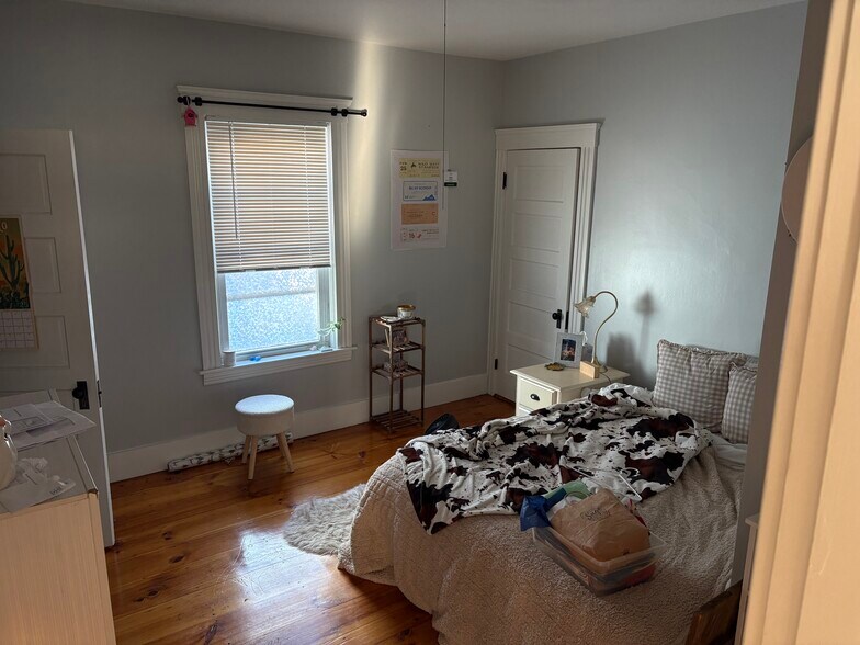 Building Photo - 3 Mars St