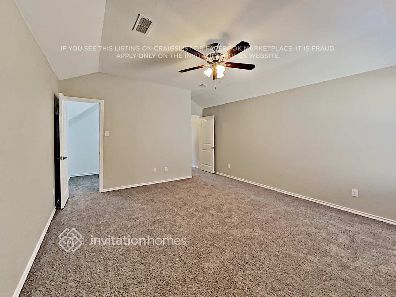 Building Photo - 15704 Barton Ridge Dr