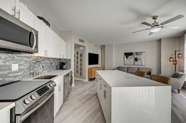 Building Photo - 1 Bedroom Furnished Condo in Lake Las Vegas