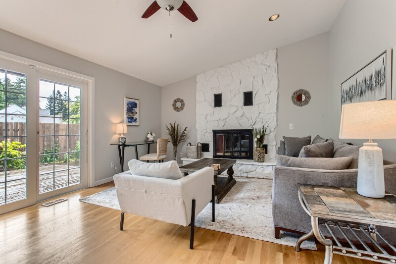 Building Photo - 9424 SW Siletz Dr
