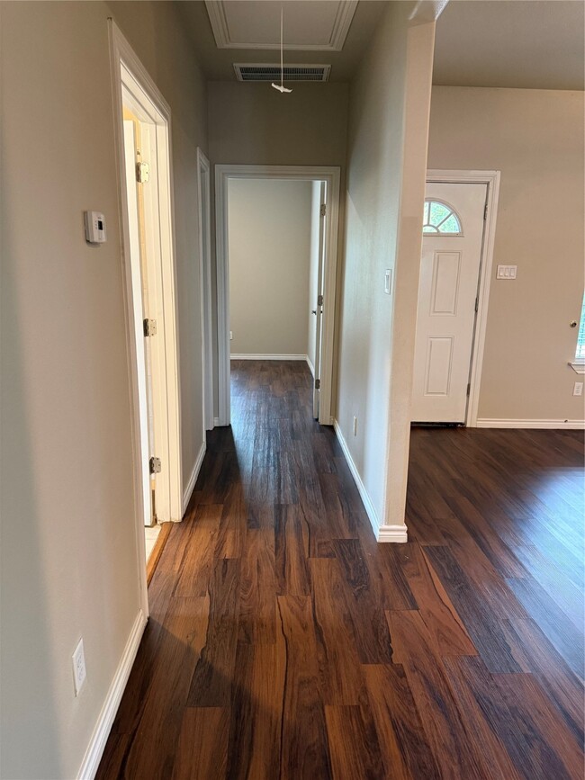 Building Photo - 6539 Crestford Ln