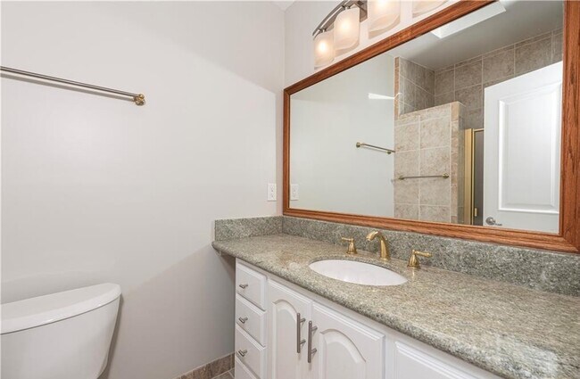 Building Photo - 535 Camino de Encanto