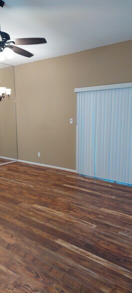 Building Photo - 3500 Tangle Brush Dr