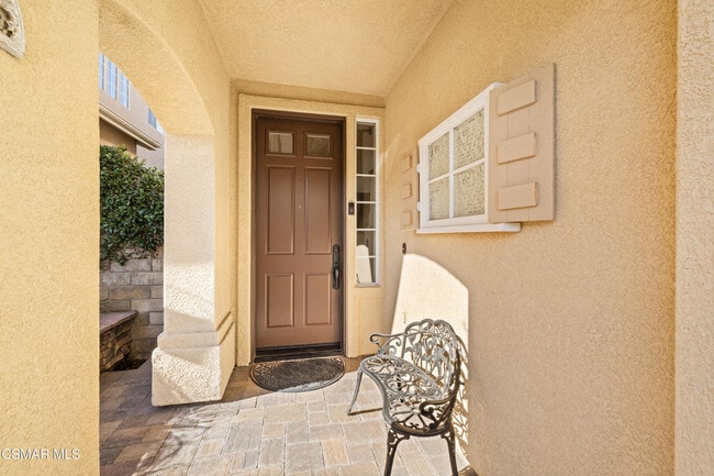 Building Photo - 615 Camino Del Lago