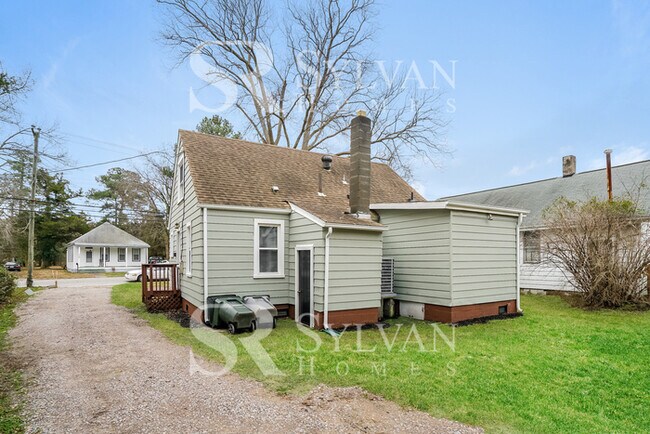 Building Photo - Lovely 3BR 1.5BA home