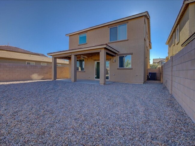 Building Photo - 3 Bedroom 2 1/2 Bathroom