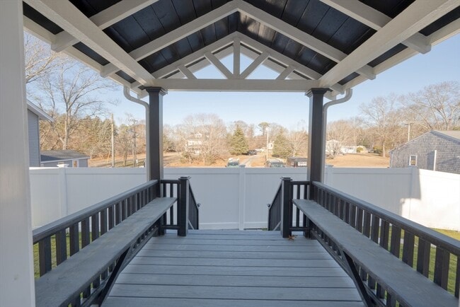 Building Photo - 669 State Rd