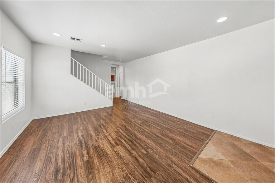 Building Photo - 16600 N 176th Ln