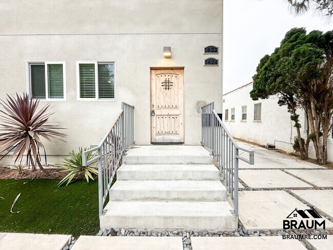 Building Photo - 1622-1624 S. CARMELINA