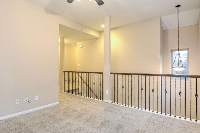 Building Photo - 19 Cheswood Manor Court