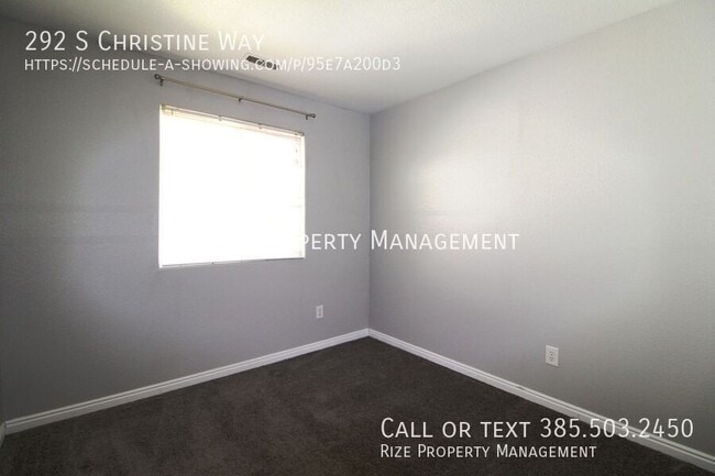 Building Photo - 292 Christine Way