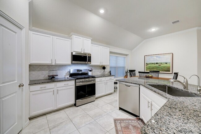 Building Photo - 3414 Cabernet Shores Dr