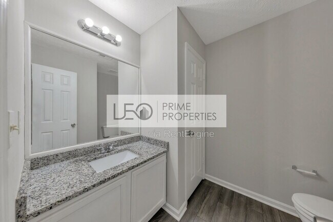 Building Photo - 1008 Huntington Trce SE