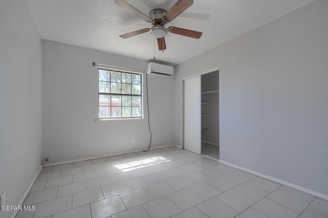 Building Photo - 10368 Potencia Dr