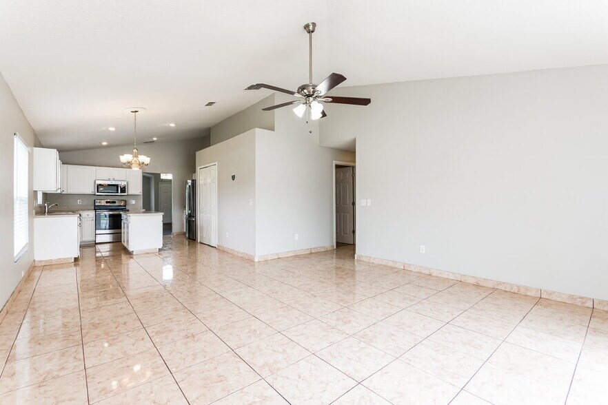 Building Photo - 2769 Eagle Ridge Loop