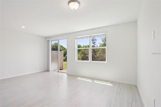 Building Photo - 16403 Bird of Paradise Ave