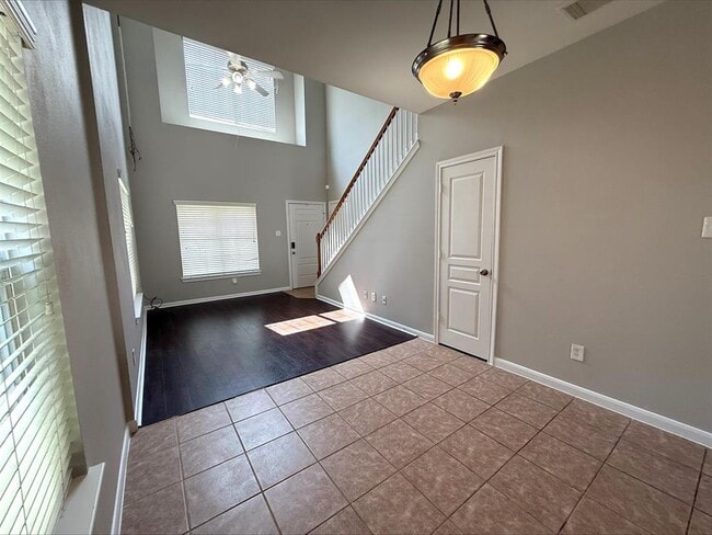 Building Photo - 8330 Gros Ventre Ln
