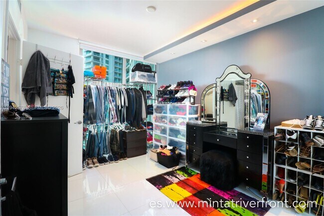 Building Photo - 92 SW 3rd St