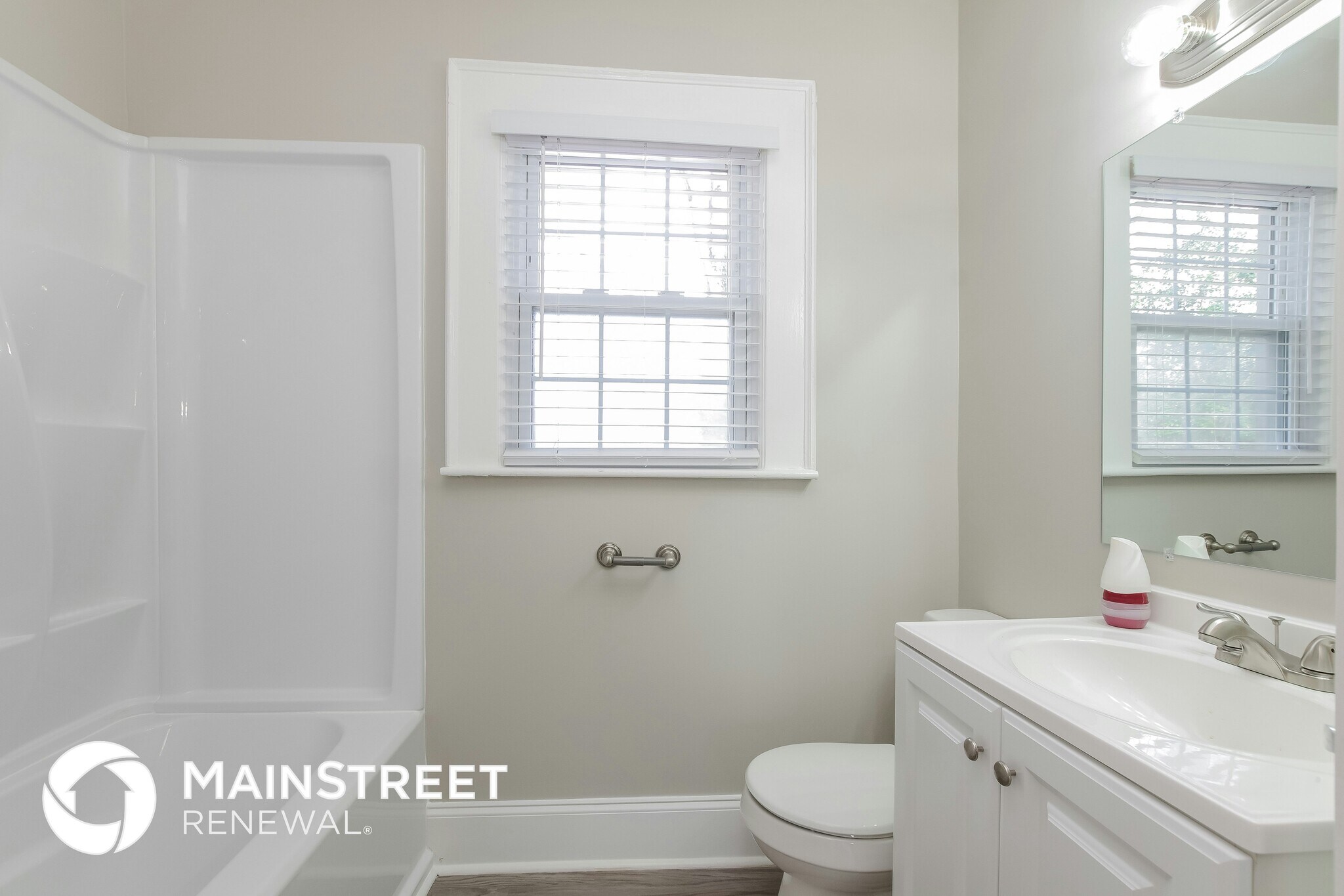 Building Photo - 3706 Avalon Ave